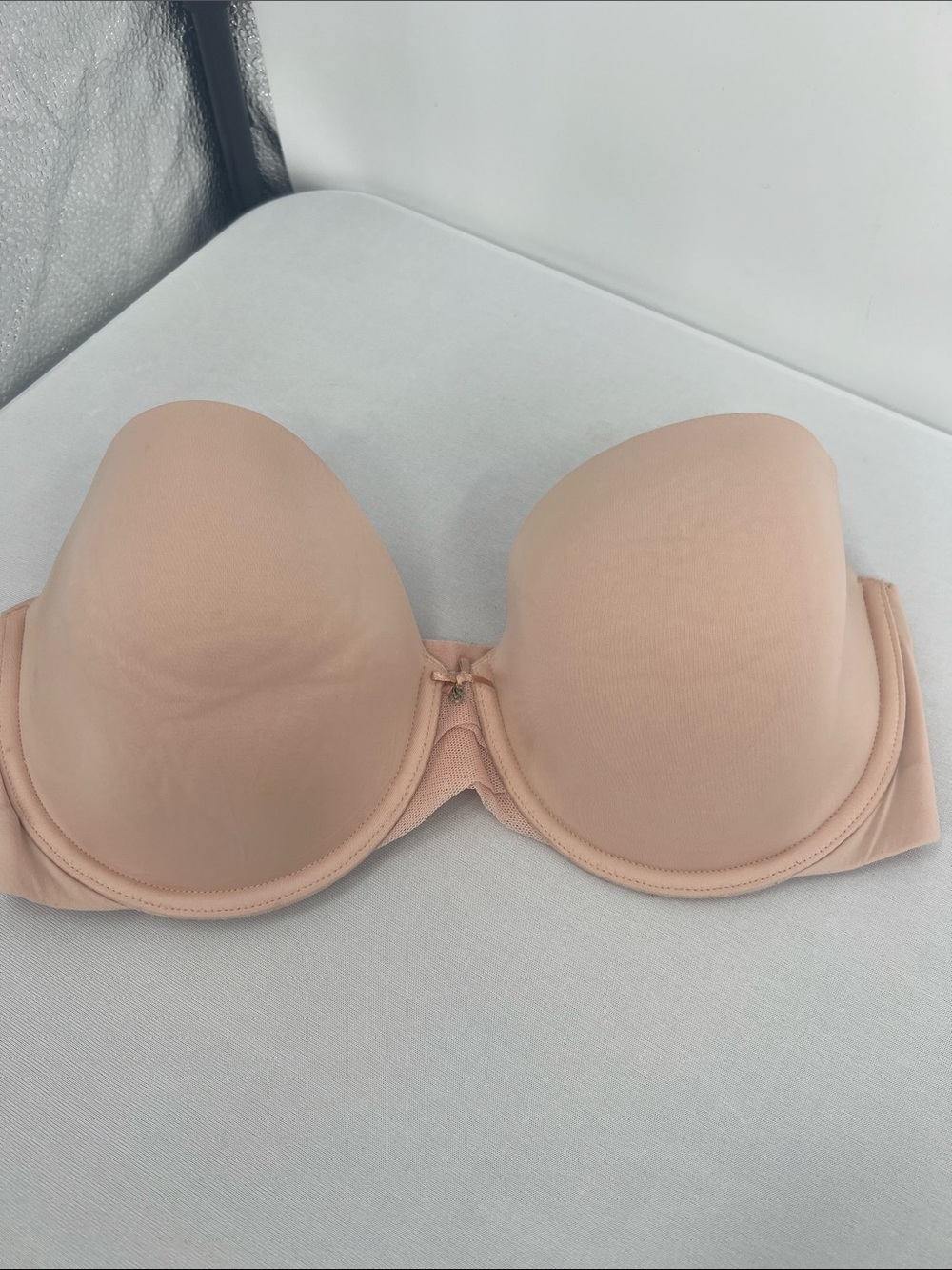 Victoria's Secret Strapless Light Nude Bra